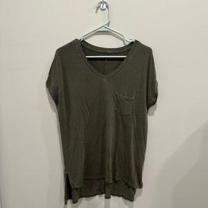 Lounge V-Neck T-shirt